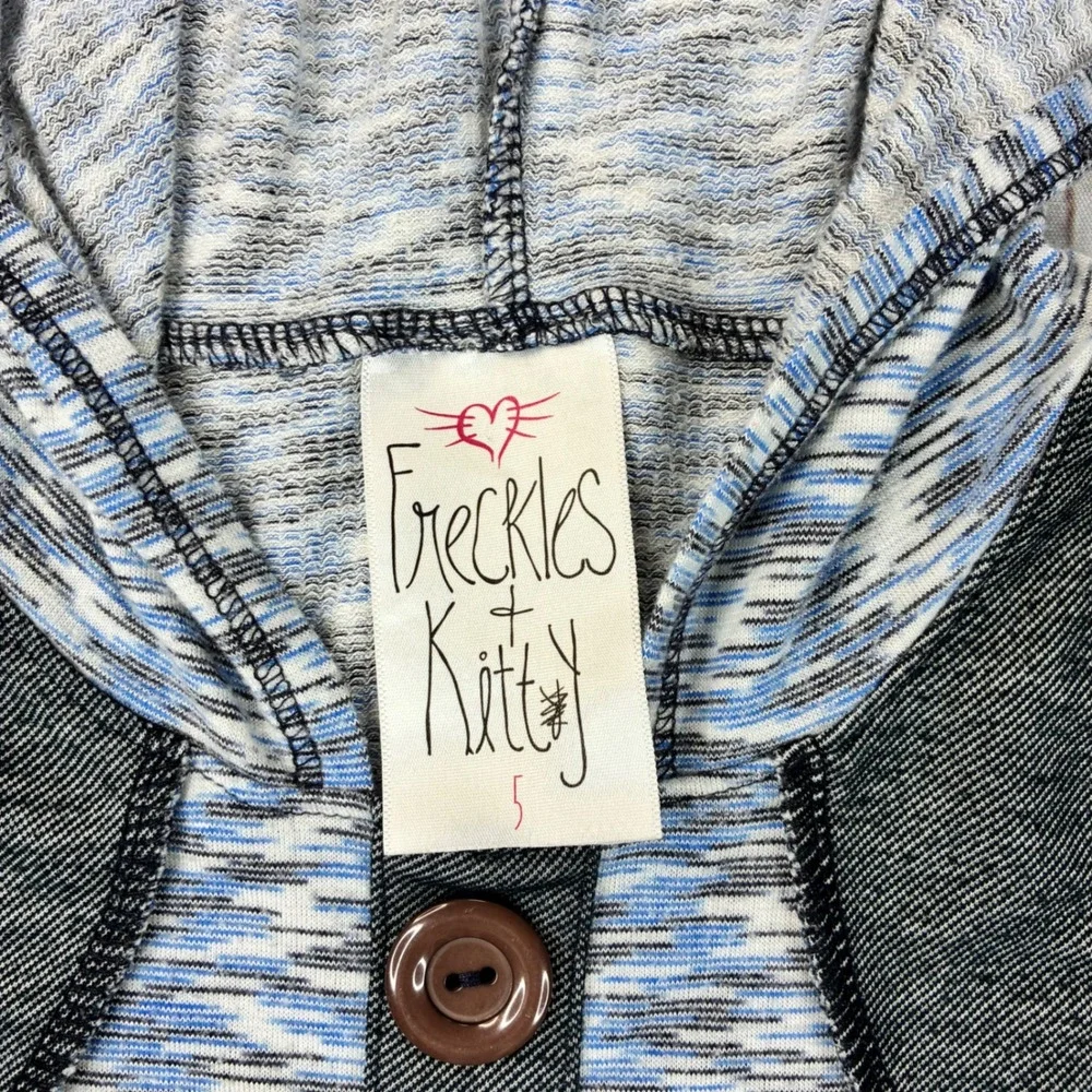 OshKosh Bgosh Kids Blue Denim Jeans Pink Floral Cat Embroidery Size 5 2T 3T
